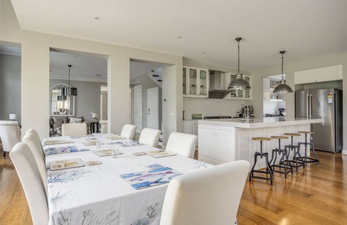 Mornington Peninsula House | Bellaluca Hamptons: 5 BR, 6 BA in Sorrento , Sleeps 12
