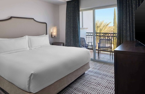 Paso Robles Resort | Bellasera Hotel & Suites Paso Robles, Tapestry by Hilton