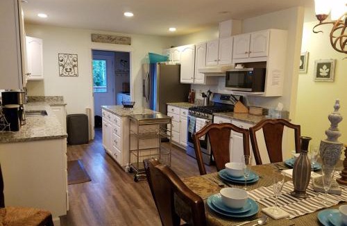 Lincoln Beach House | BellaVilla