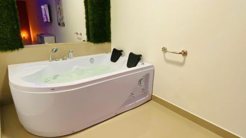 Guayaquil Apartment | Bellavista Loft Jacuzzi & Balcón a 10min Consulado Americano