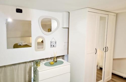 Tricolore Apartment | BELLAVITA LOFT Milano Center near Duomo,Central Station, Navigli