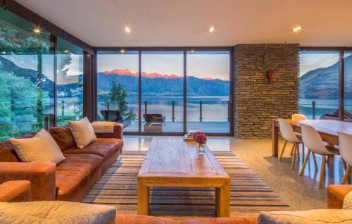 Fernhill Villa | Bellbrae Luxury Villa by MajorDomo