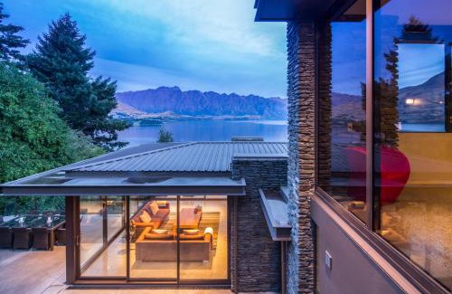 Fernhill Villa | Bellbrae Luxury Villa by MajorDomo