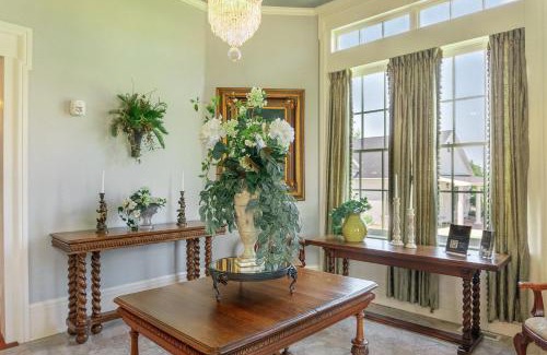 Donelson Bed & Breakfast | Belle Air Mansion and Inn