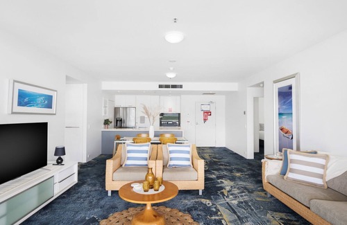 Cairns Central Business District Apartment | Belle Escapes 24 Harbour Lights Water View Apartment