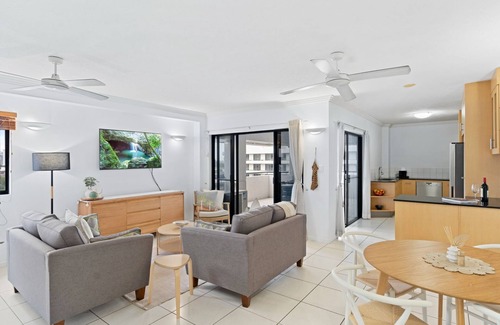 Cairns Central Business District Apartment | Belle Escapes 702 CBD Apartment with elevated City and Water Views