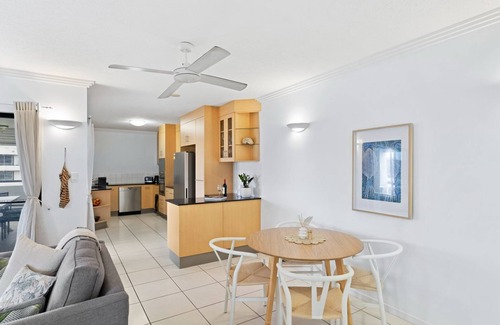Cairns Central Business District Apartment | Belle Escapes 702 CBD Apartment with elevated City and Water Views