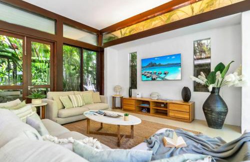 Palm Cove House | Belle Escapes Pura Palm Cove - Two luxury Balinese villas