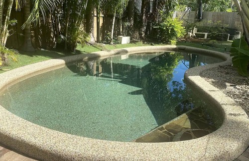 Palm Cove House | Belle Escapes Sandpipers Beach House