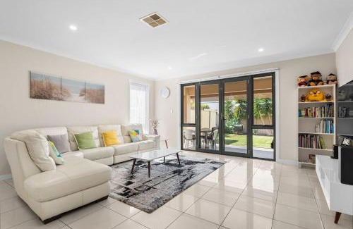 Glenelg North House | Belle Escapes - The Dunes Golf Retreat