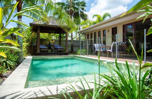 Palm Cove Villa | Belle Escapes Villa Kintamani