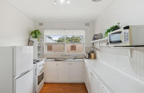Henley Beach Apartment | Belle Escapes - Vitamin Sea at Henley Beach