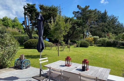 Locmaria House | Belle Ile en Mer, traditional farmhouse in hamlet near Locmaria