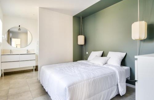 La Gueriniere House | Belle maison pour 8 - 250m de la plage - terrasse