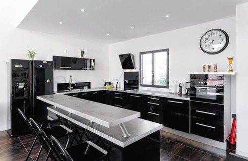 Gruissan House | Belle Villa Avec Piscine