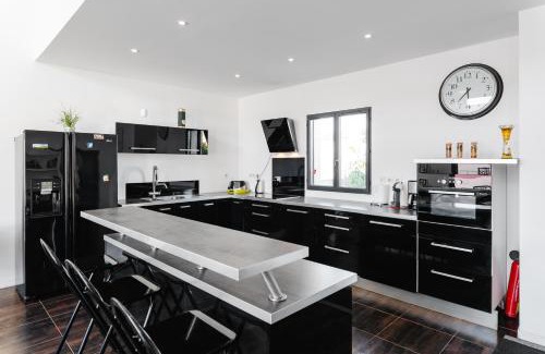 Gruissan House | Belle villa avec piscine - Maison de Margaux