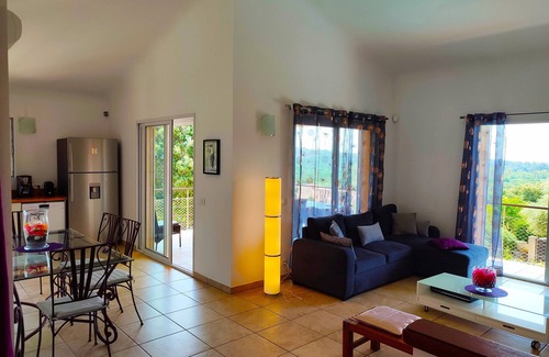 Pinarellu Villa | Belle Villa Avec Piscine, Jacuzzi, vue Panoramique et Borne de Recharge Tesla