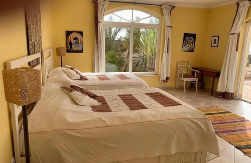 Tnine Aglou Villa | Belle Villa Face à L'océan Avec une Piscine Privée. 4 km South of Aglou
