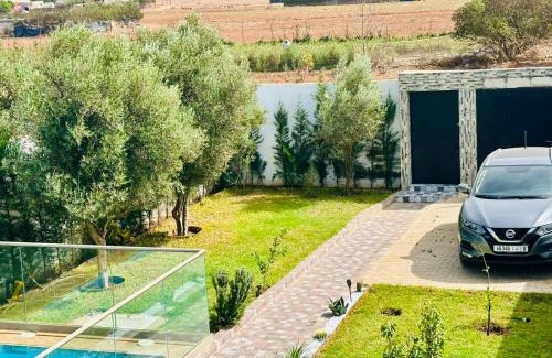 Oulad Azzouz House | Belle villa spacieuse et calme avec piscine à 7min de la plage en voiture