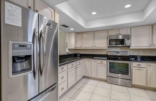 Sawgrass Condo | Belle Vue - Modern condo near beach w/golf views