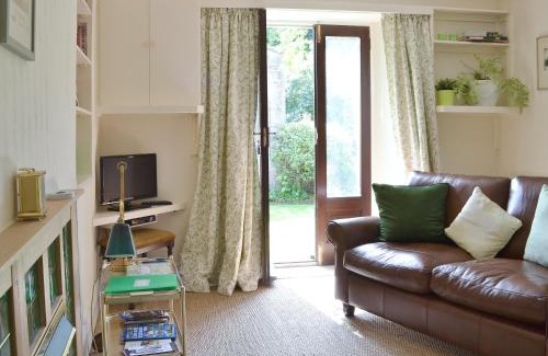 Eggleston House | Belle Vue-Ukc778