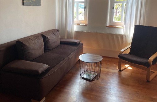 Bell House | Beller Gehaichnis - holiday home, shower and bath, toilet, 3 bedrooms