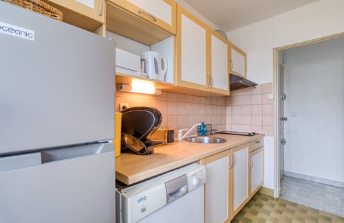 Le Couchant Apartment | bellevue apartment – ​on the port terrace and wifi