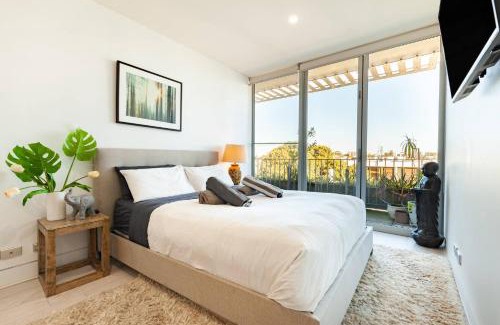 Bellevue Hill Apartment | Bellevue Hill Designer | Central location + views