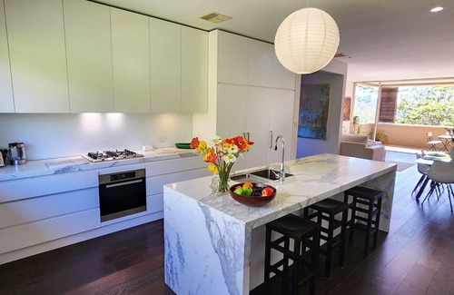 Bellevue Hill Apartment | Bellevue Hill Hidden Gem - 3 bedrooms + parking