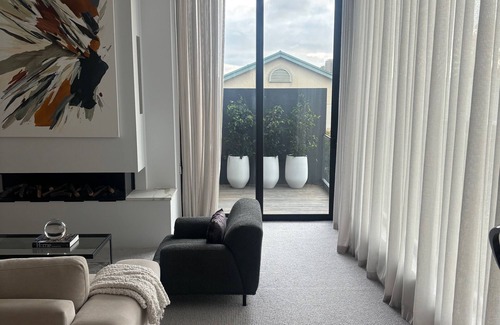 McCrae Villa | BELLEVUE VILLA.Luxury with Bay views. Mornington Peninsula's best kept secret!