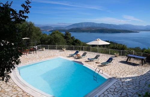 Petaleia Villa | Bellina Villa