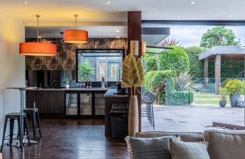 Mornington Peninsula House | Bellini Bliss with Gas Heated Pool