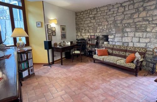 San Savino Villa | Bellissima casa dentro il castello di San Savino
