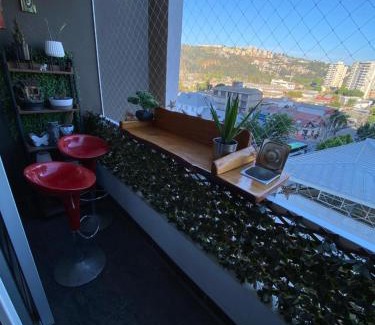 Vina del Mar Apartment | Bello Dpto central a pasos de la Quinta Vergara, Mall, Plaza de Viña, con estacionamiento, ideal para recorrer la ciudad caminando relajado