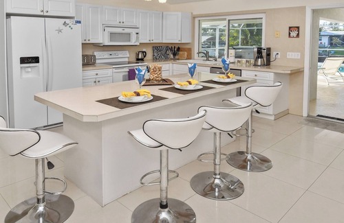 Fort Myers Villa | Belloccia with pool /spa best boating location