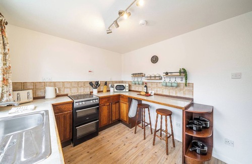 Carnoustie Cottage | Bellrock View - Traditional Coastal Retreat