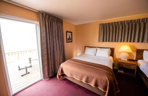 Mackinaw City Hotel | Bells Melody Motel