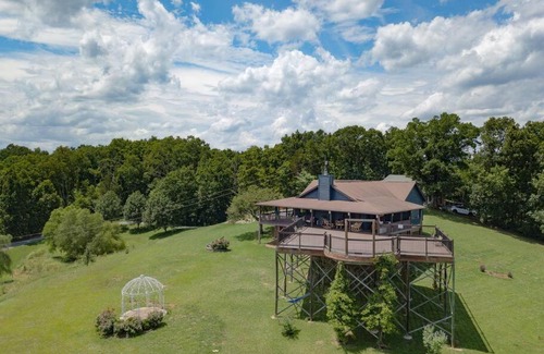 Sevierville Villa | Bells With a View