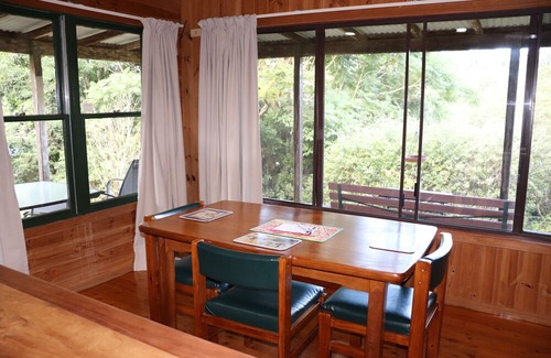 Bellthorpe Cottage | Bellthorpe Cottage - waterfalls, rainforest, wildlife, walking tracks, farming