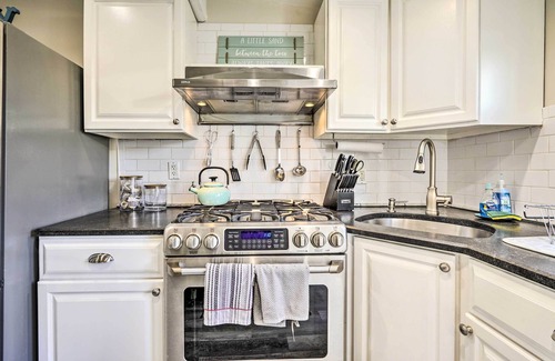 Lake Como Cottage | Belmar Cottage w/Deck & Fire Pit!