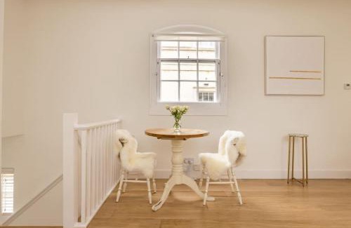 Upper Town House | Belmont House
