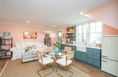 Hillsboro Village Apartment | Belmont One Bedroom+Sofa Bed-Sleeps 4