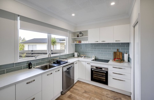 Havelock North House | Belmont Pool Paradise - Havelock North Home