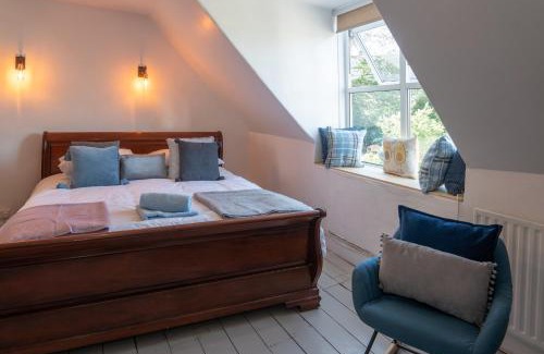 Hele House | Belmont Villa - 4 Bed - Hot Tub Additional Cost - Sleeps 10-TJS22BV