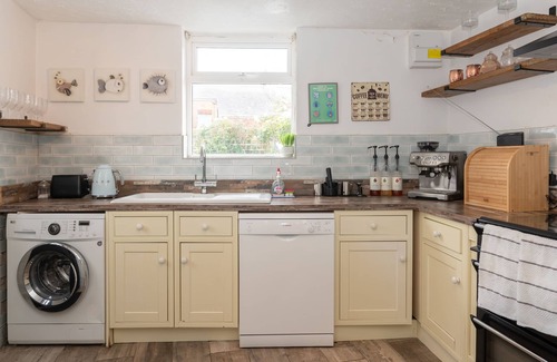 Hele House | Belmont Villa