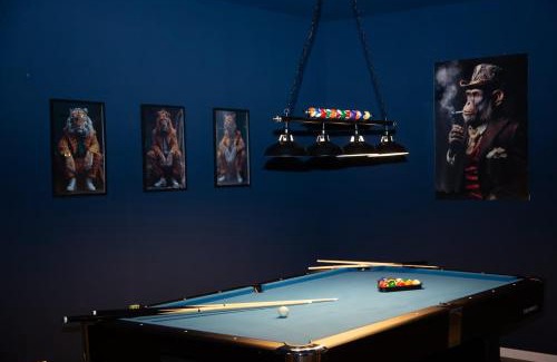 Bendorf Villa | Belmonte Whirlpool-Sauna-Billard-Kicker-Kino