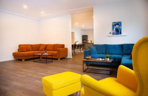 Bendorf Villa | Belmonte Whirlpool-Sauna-Billard-Kicker-Kino