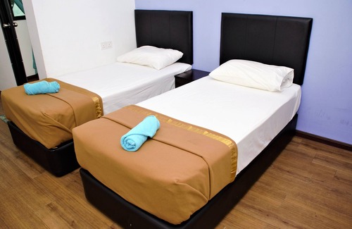 Taman Jubilee Hotel | Belmorris Greentown Hotel