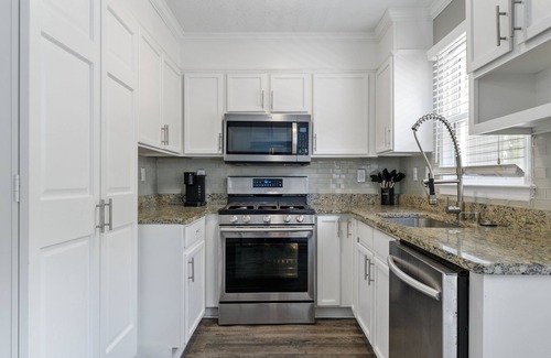 West End House | Beltline Living in the heart of Historic West End! by RedAwning