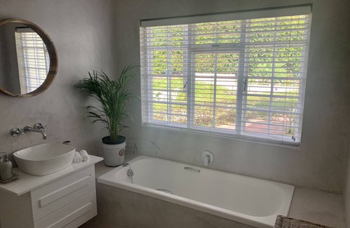 Constantia Bed & Breakfast | Beluga of Constantia Guest House